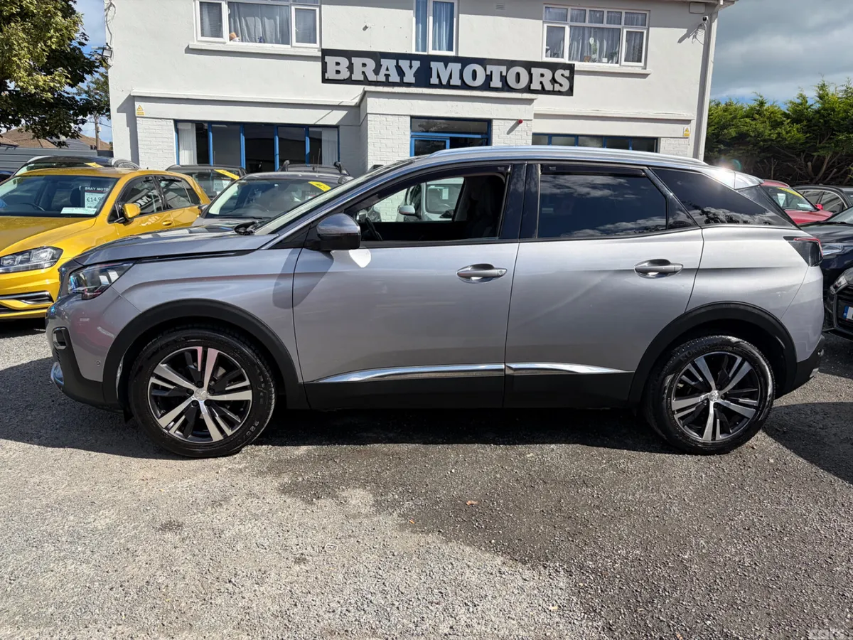 Peugeot 3008 MPV, Petrol, 2018, Grey
