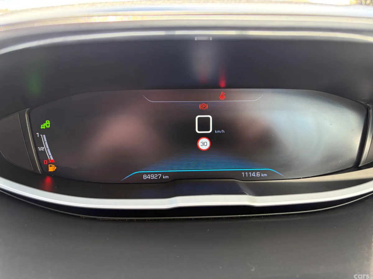 Peugeot 3008 MPV, Petrol, 2018, Grey