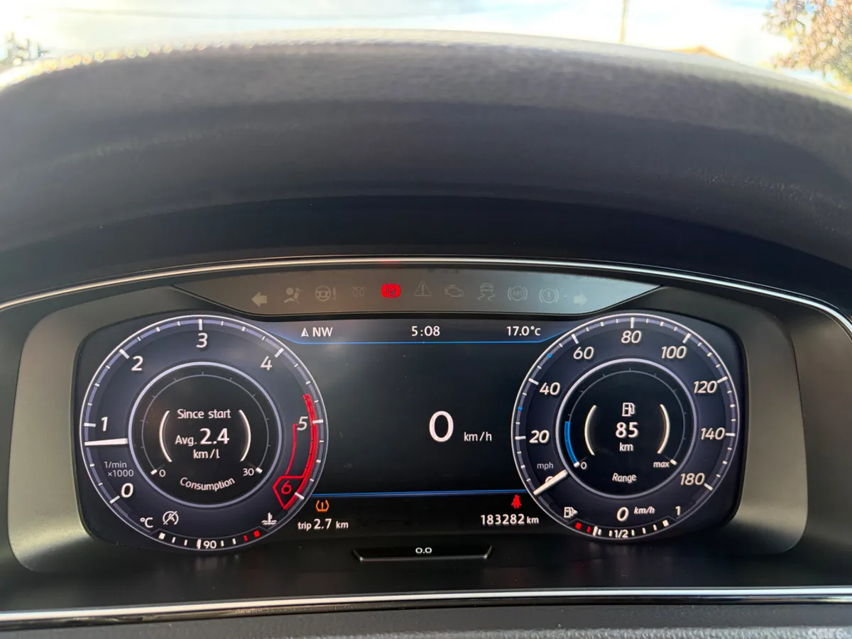 Volkswagen Golf Hatchback, Diesel, 2017, Red