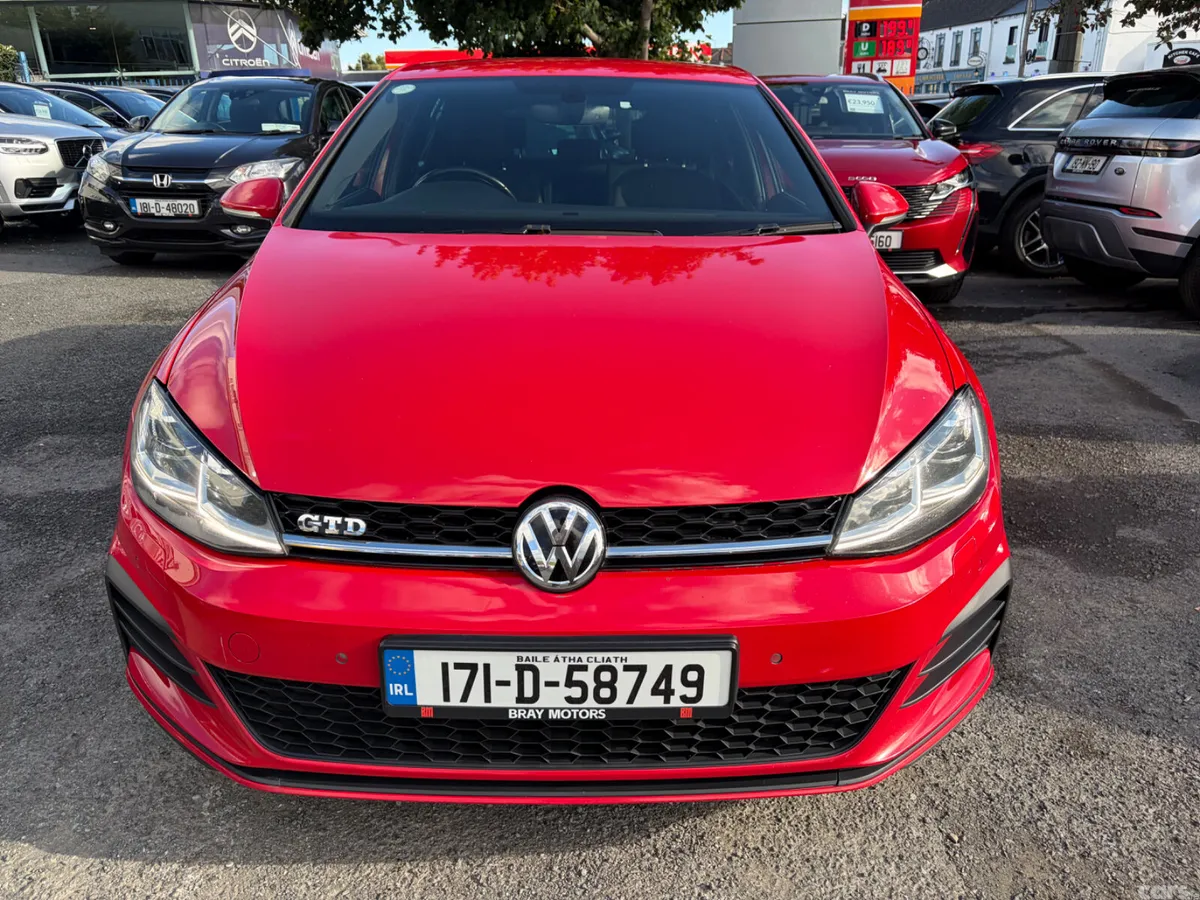 Volkswagen Golf Hatchback, Diesel, 2017, Red