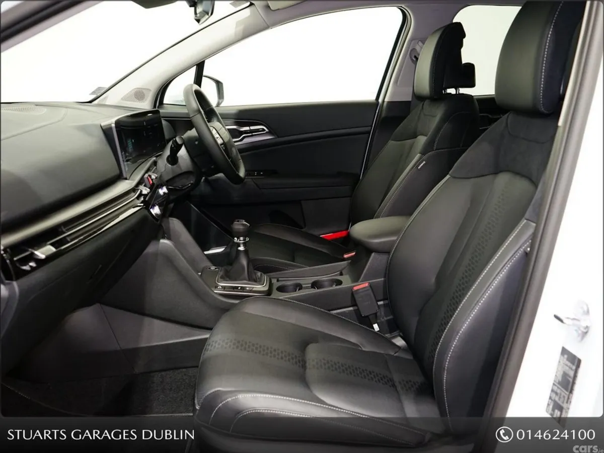 Kia Sportage MPV, Diesel Hybrid, 2026, White