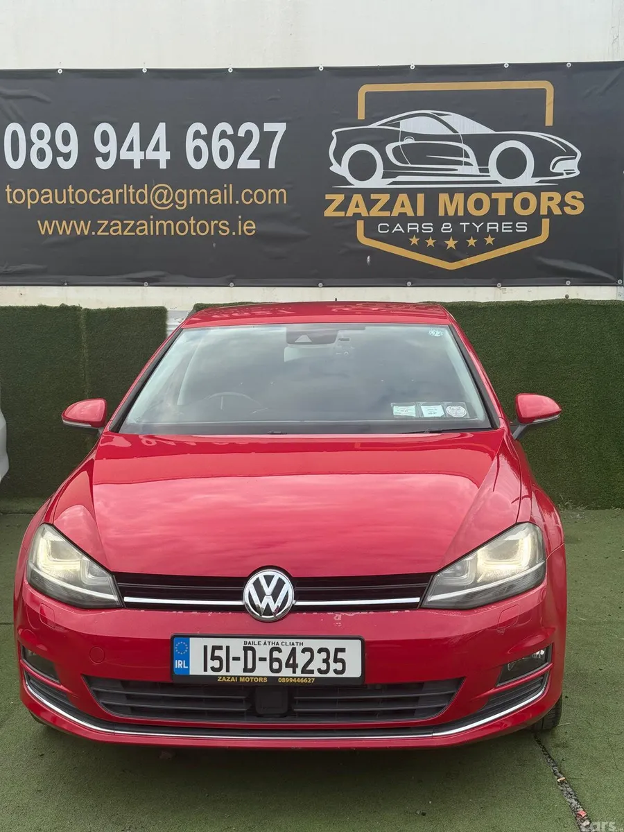 Volkswagen Golf Hatchback, Petrol, 2015, Red