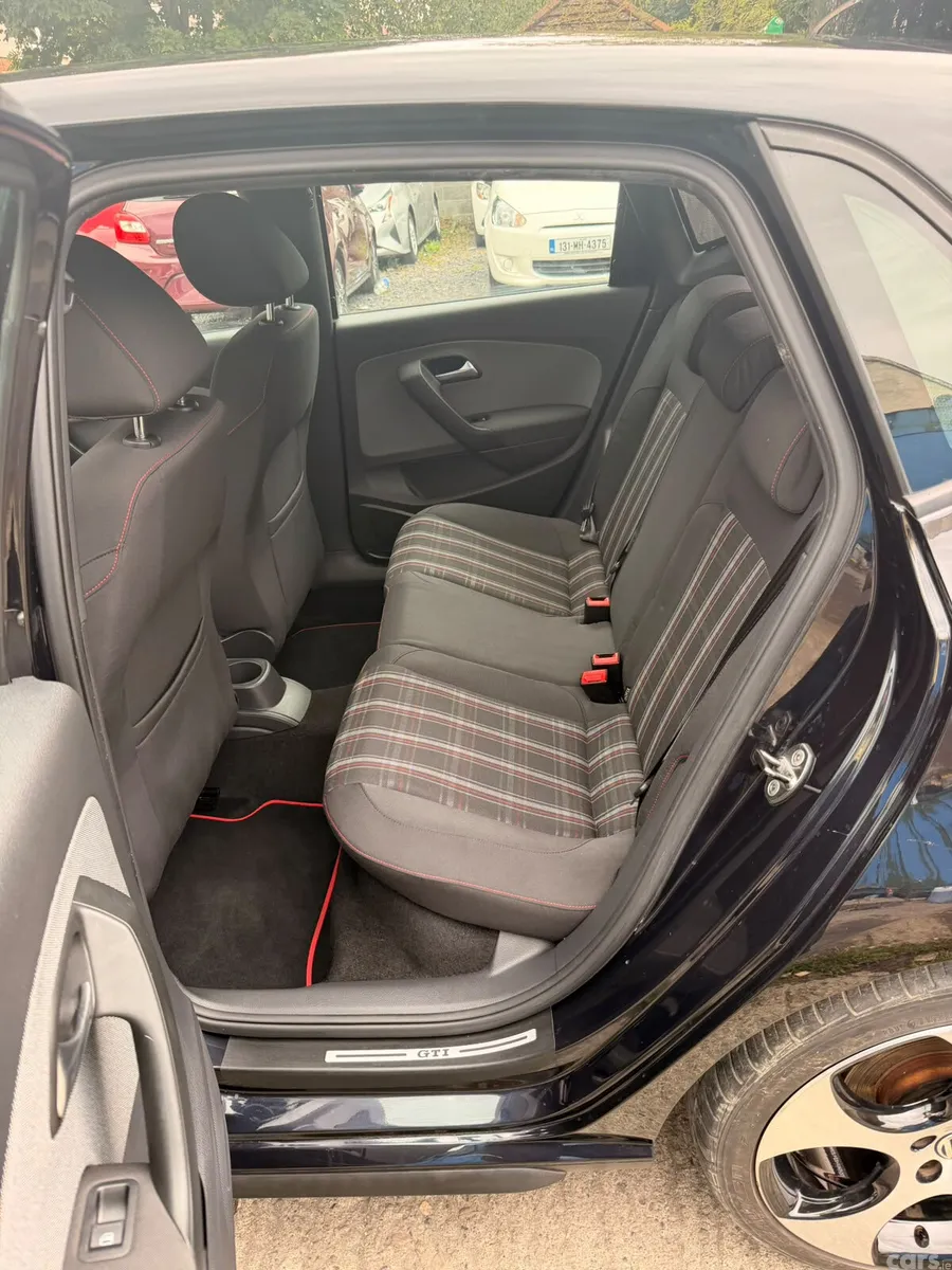 Volkswagen Polo Hatchback, Petrol, 2013, Black