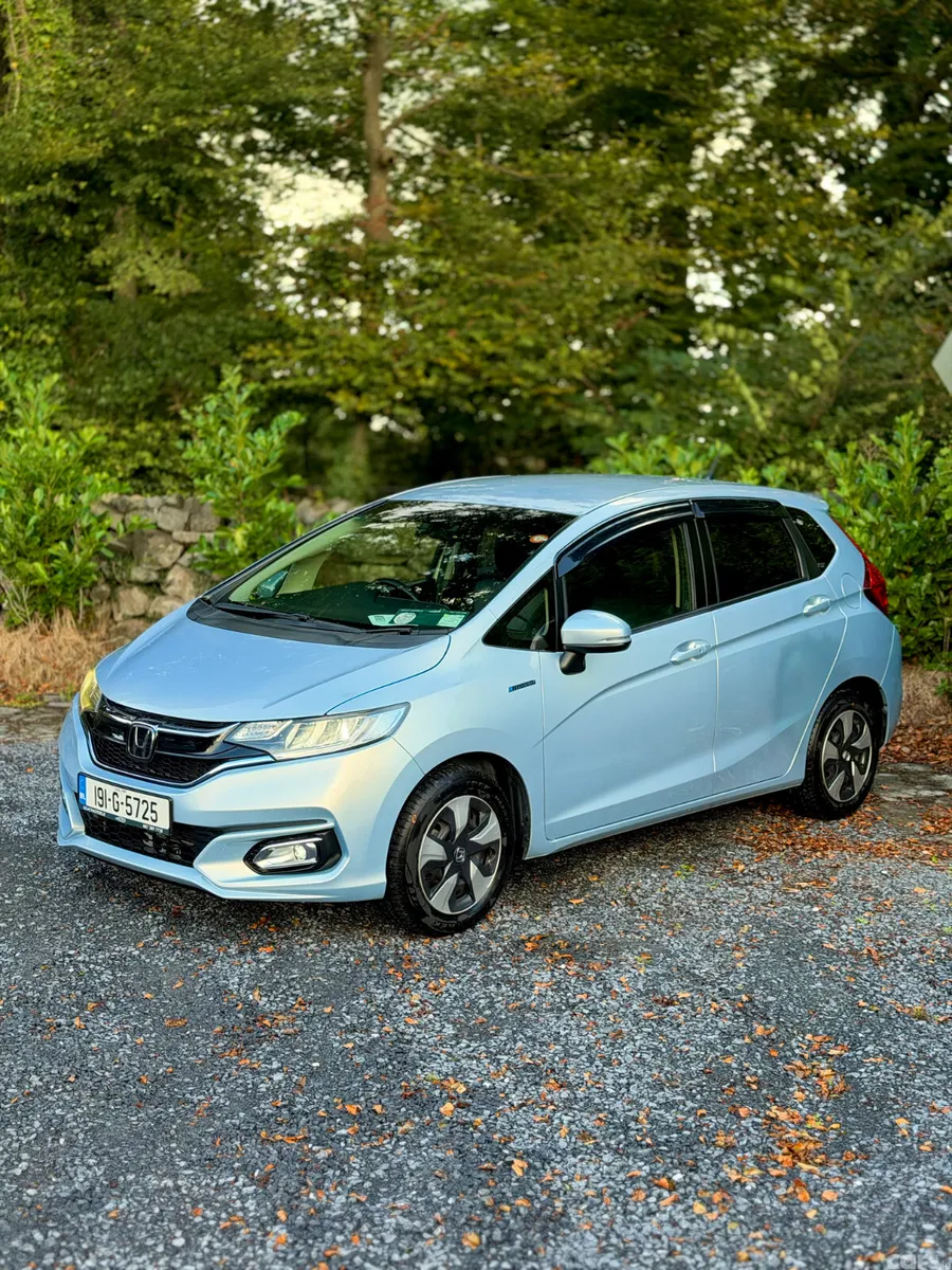 Honda Fit Hatchback, Petrol Hybrid, 2019, Silver