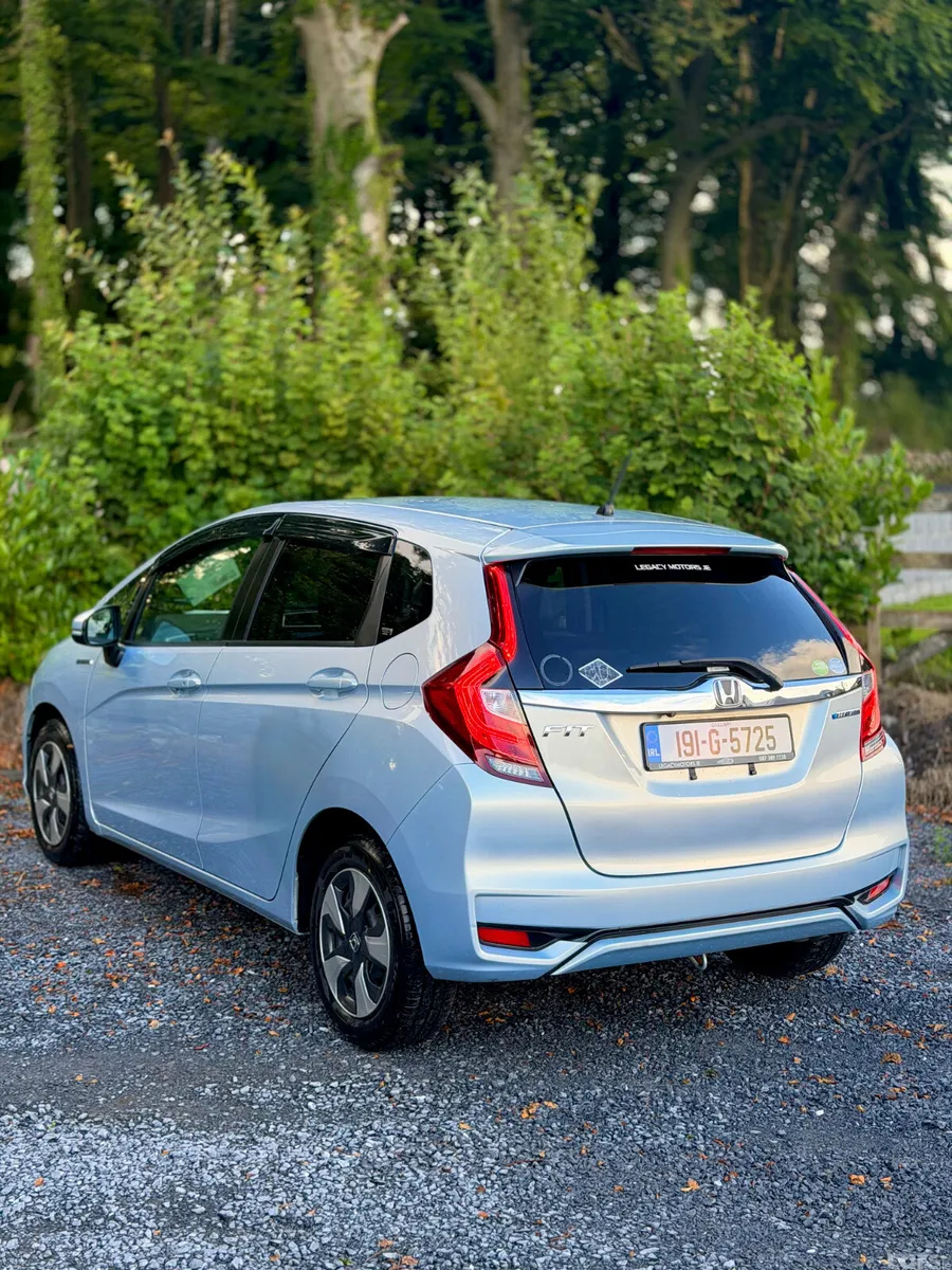 Honda Fit Hatchback, Petrol Hybrid, 2019, Silver