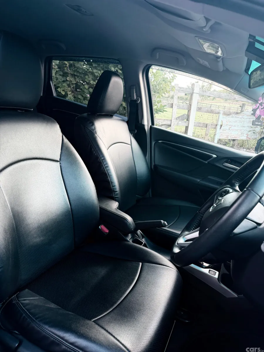 Honda Fit Hatchback, Petrol Hybrid, 2019, Silver