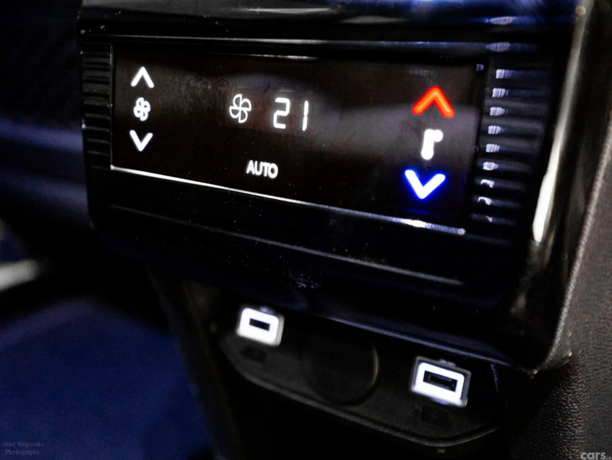 Peugeot 5008 SUV, Electric, 2025, Blue