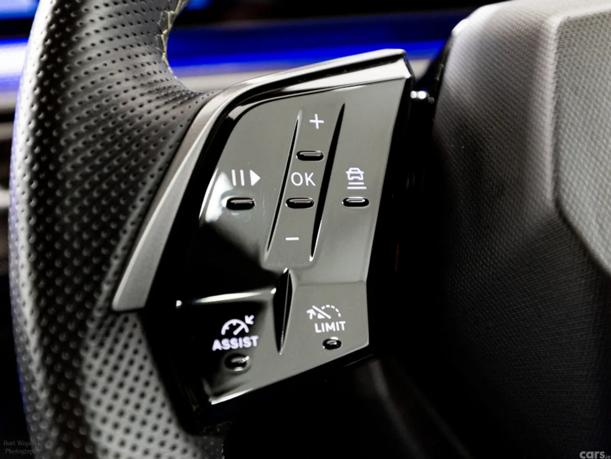 Peugeot 5008 SUV, Electric, 2025, Blue