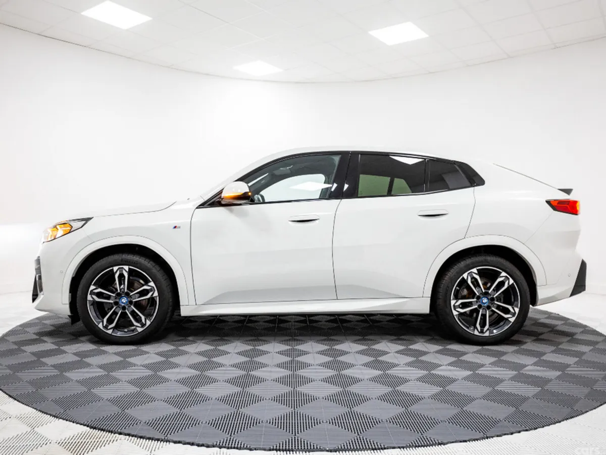 BMW X2 Estate, Electric, 2024, White