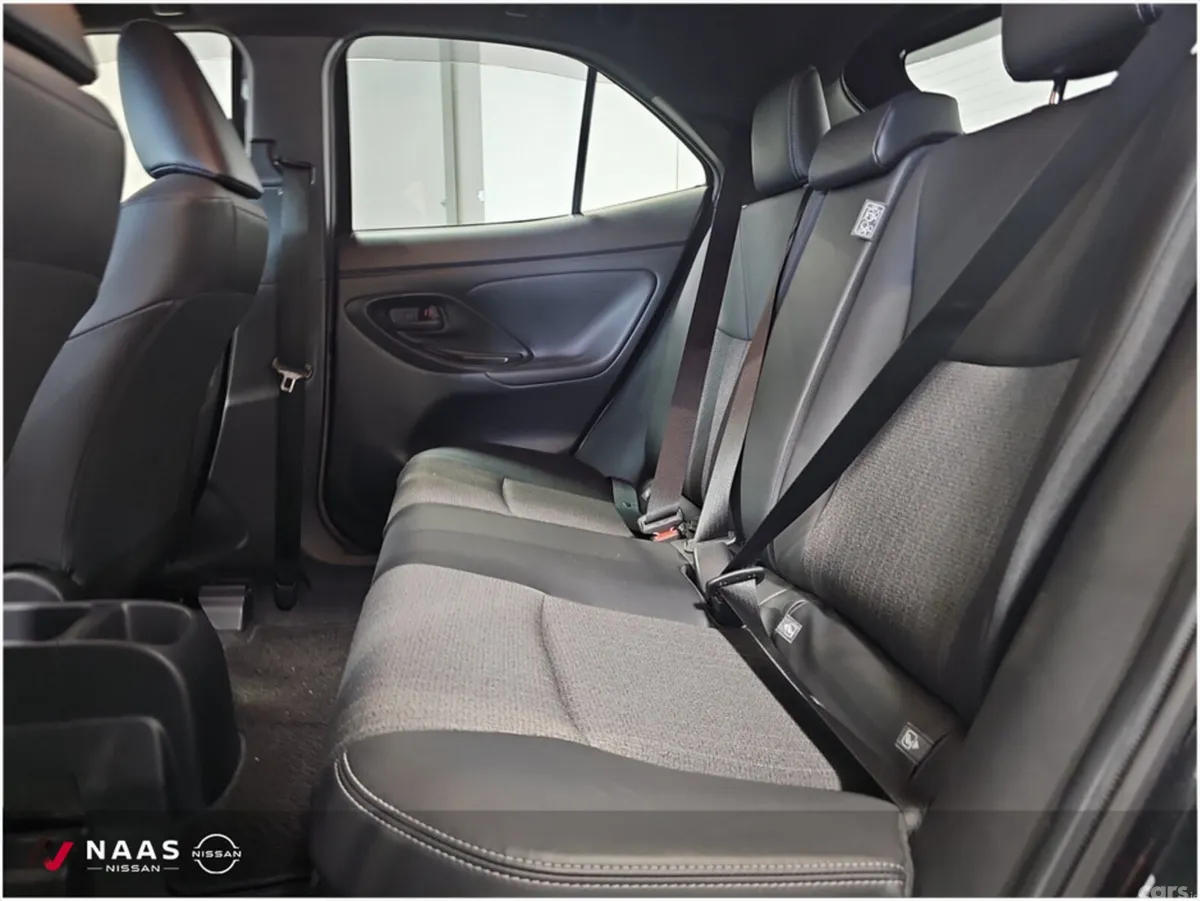 Toyota Yaris Cross MPV, Petrol Hybrid, 2023, Black