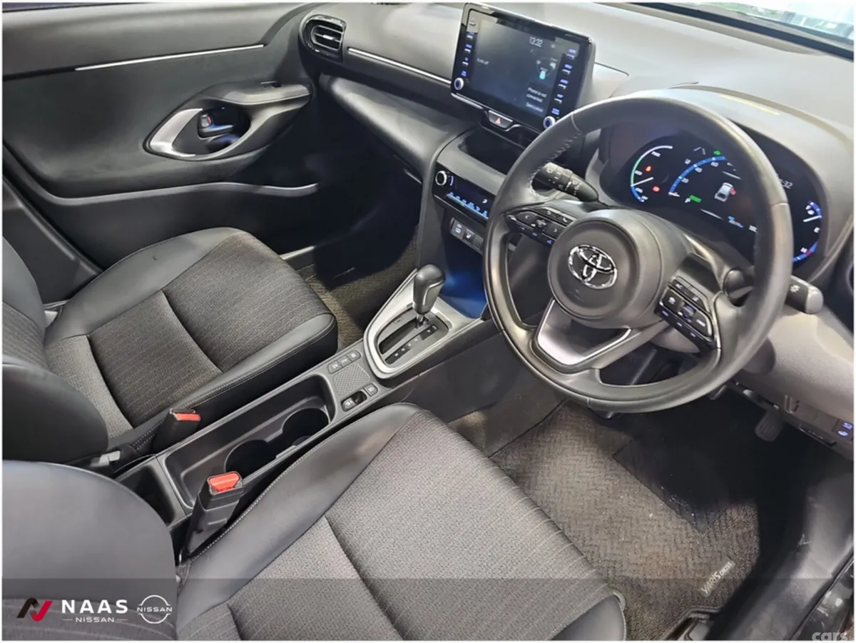 Toyota Yaris Cross MPV, Petrol Hybrid, 2023, Black