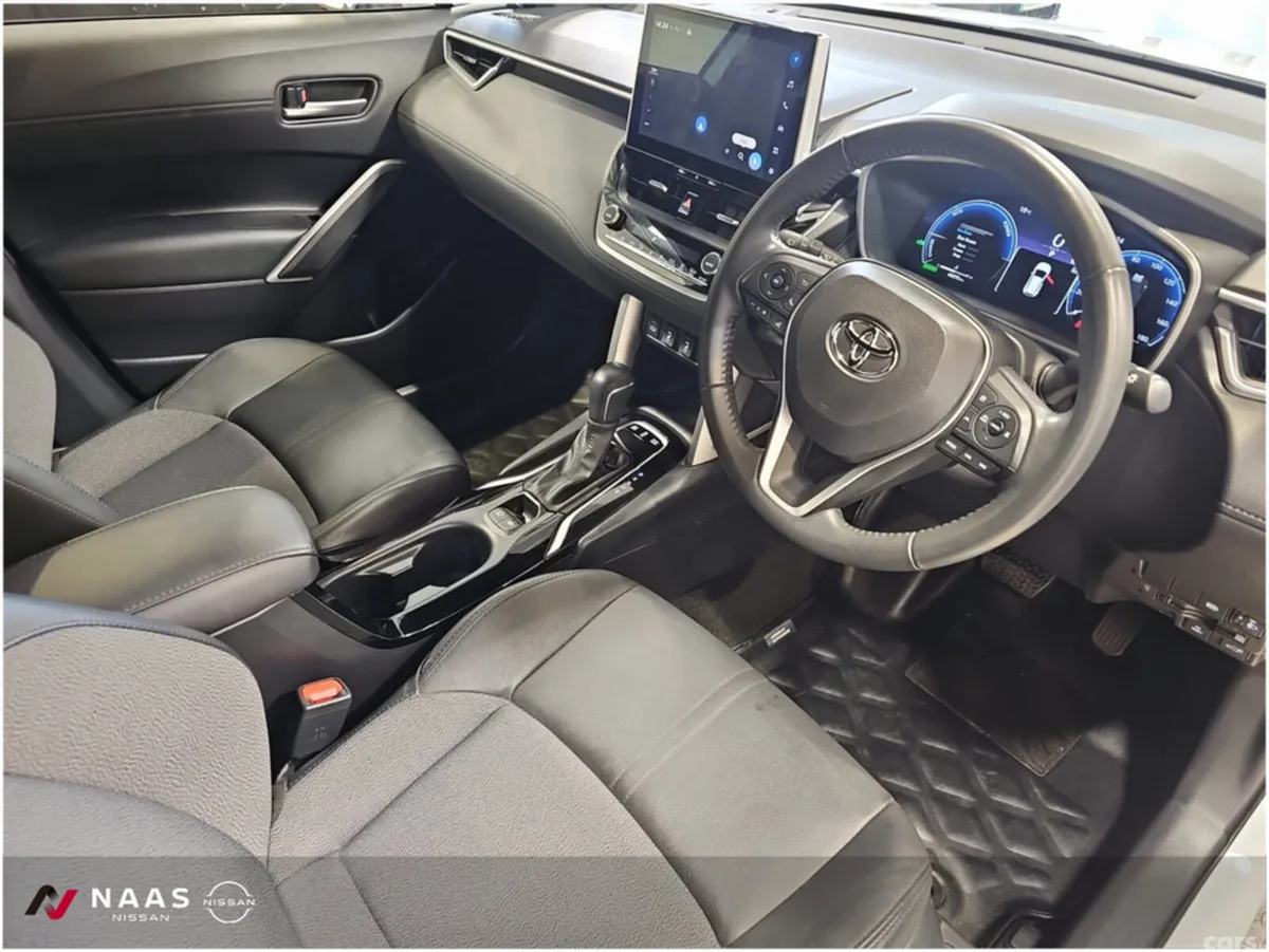 Toyota Corolla Cross MPV, Petrol Hybrid, 2023, White