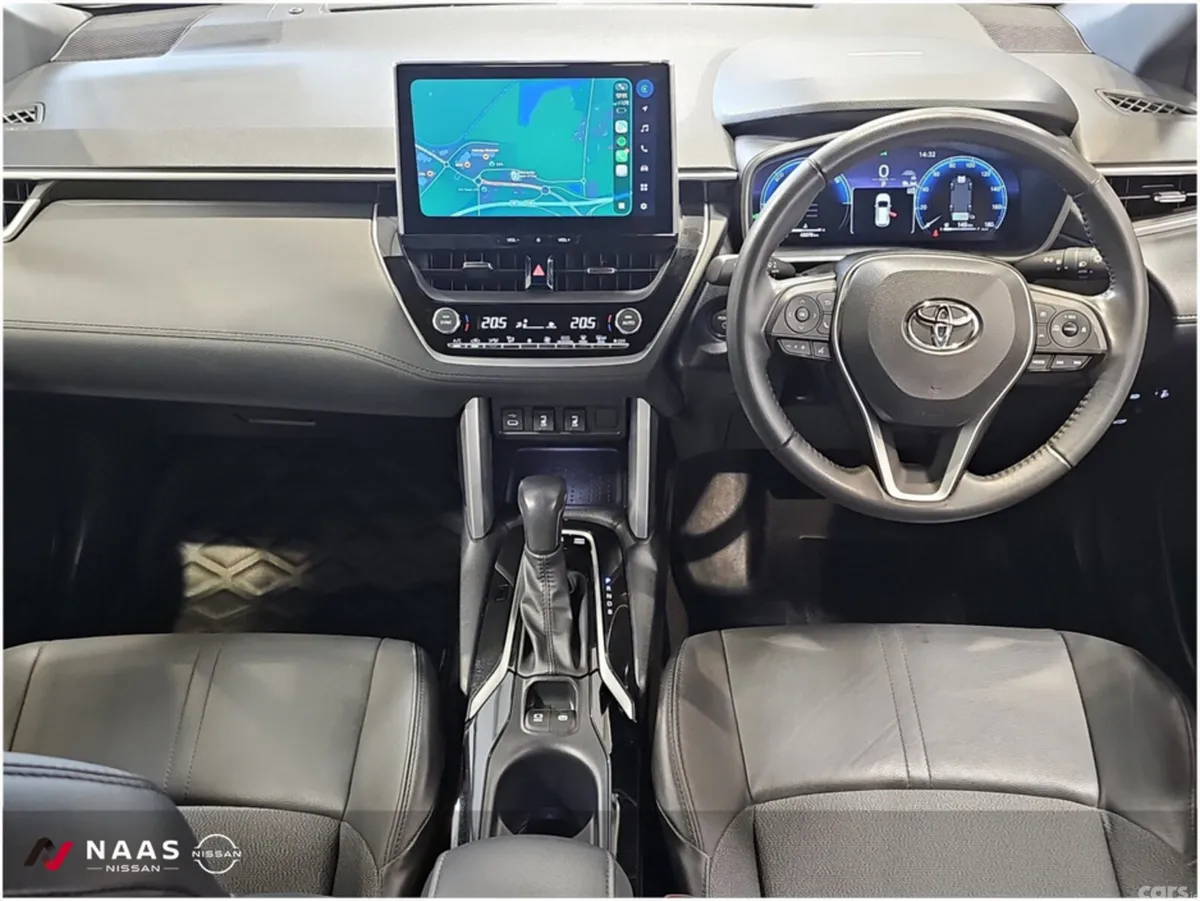 Toyota Corolla Cross MPV, Petrol Hybrid, 2023, White