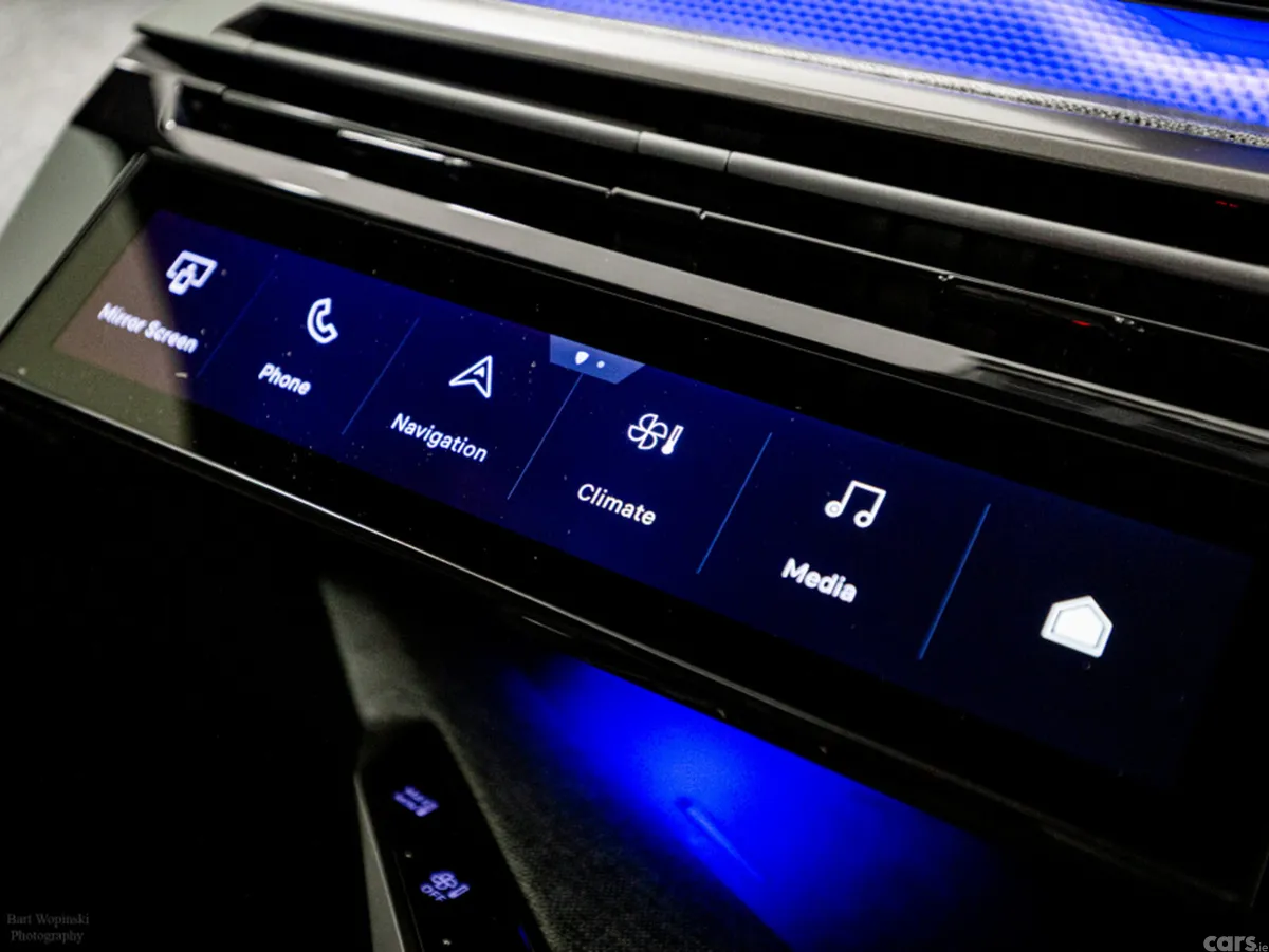 Peugeot 5008 SUV, Electric, 2025, Blue