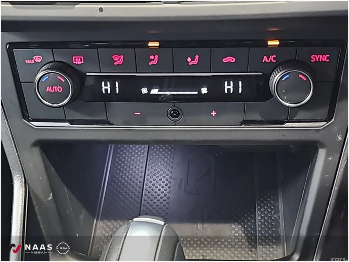 Volkswagen Polo Hatchback, Petrol, 2021, Silver
