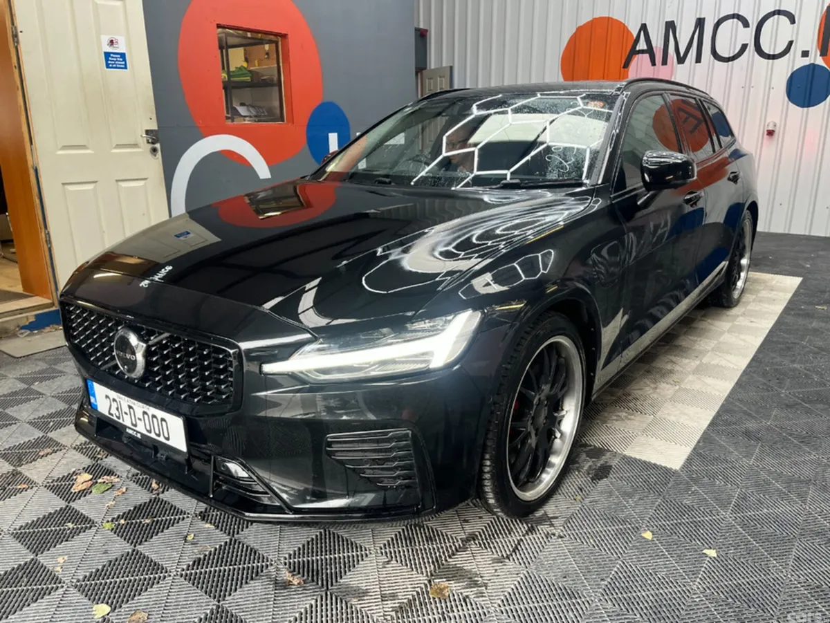 Volvo V60 Estate, Petrol Hybrid, 2023, Black
