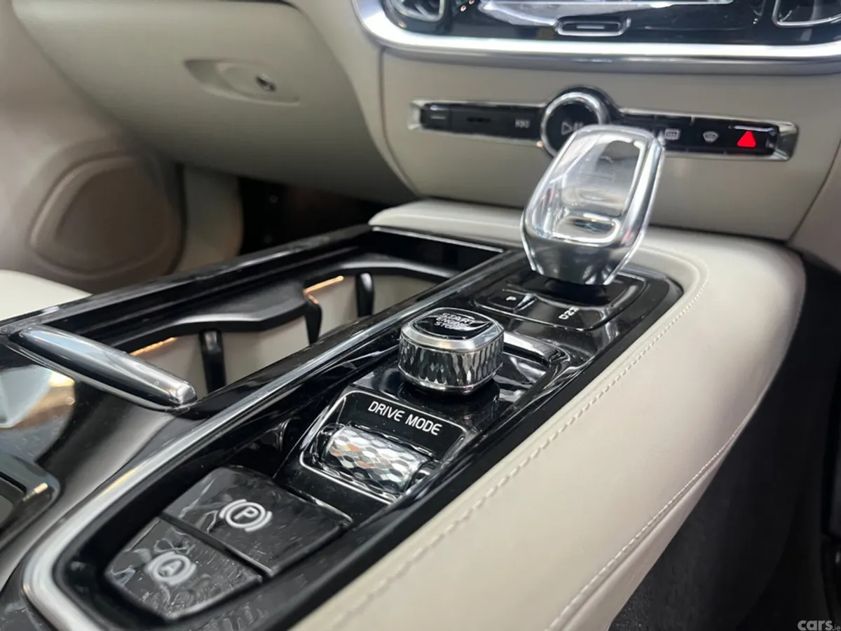 Volvo V60 Estate, Petrol Hybrid, 2020, White