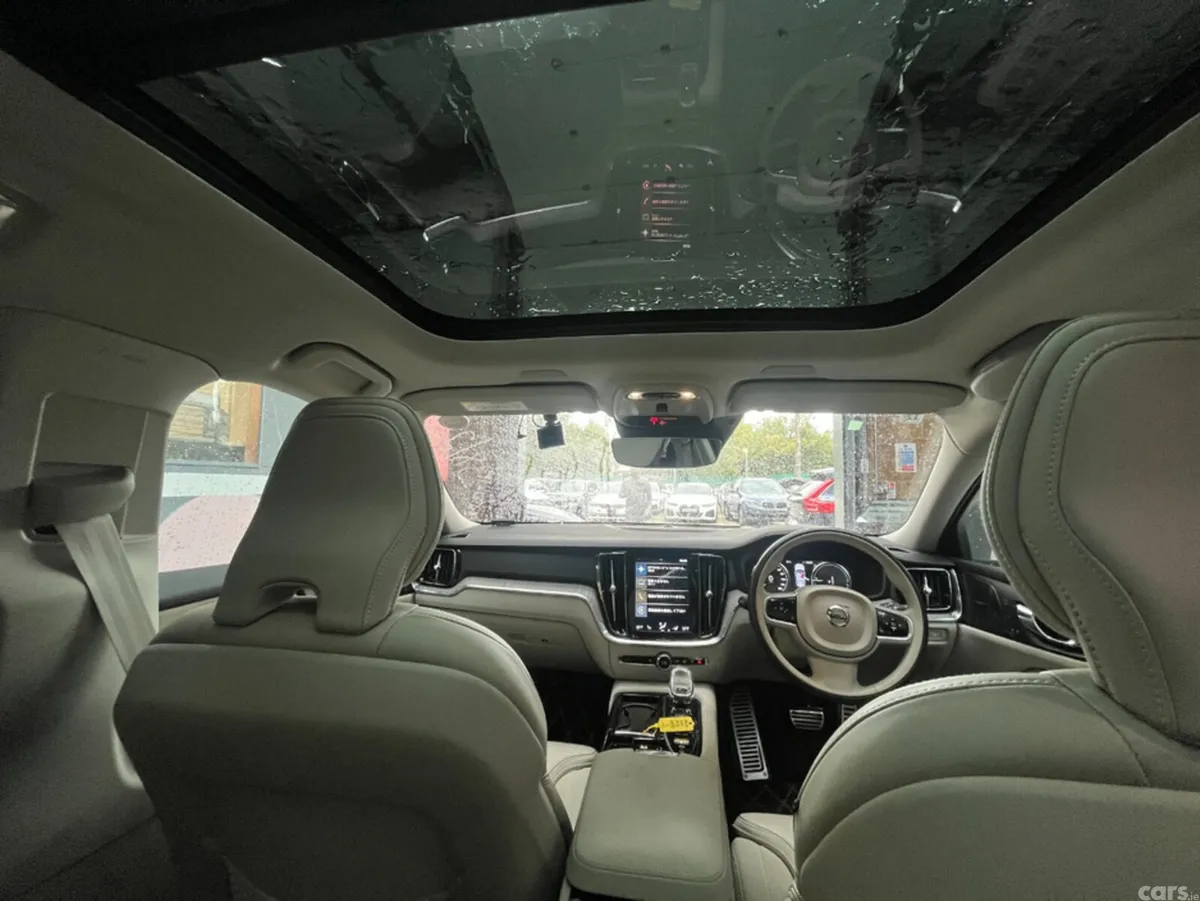 Volvo V60 Estate, Petrol Hybrid, 2020, White