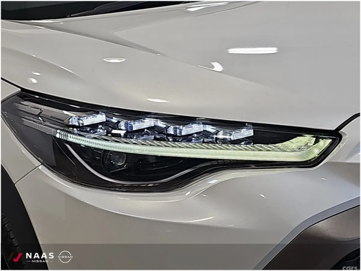 Toyota Corolla Cross MPV, Petrol Hybrid, 2023, White