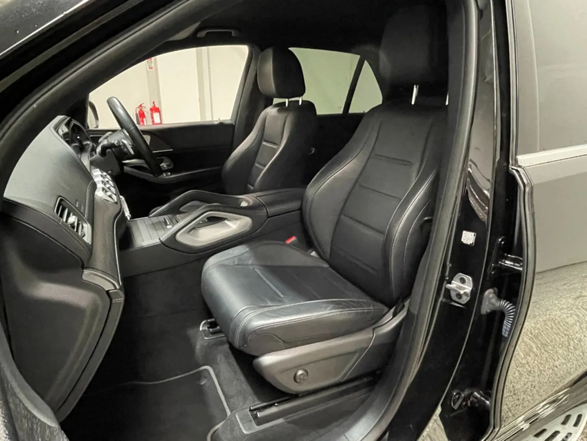 Mercedes-Benz GLE SUV, Diesel Plug-in Hybrid, 2022, Black