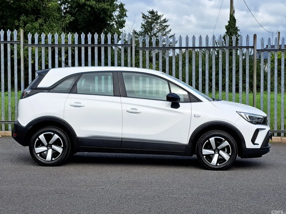 Opel Crossland SUV, Petrol, 2024, White