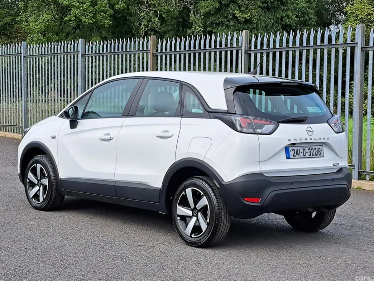 Opel Crossland SUV, Petrol, 2024, White