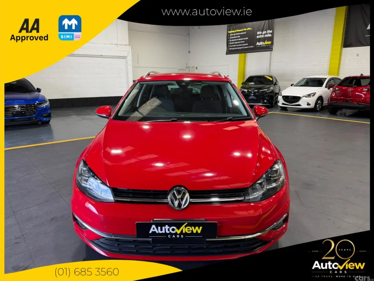 Volkswagen Golf Estate, Petrol, 2019, Red