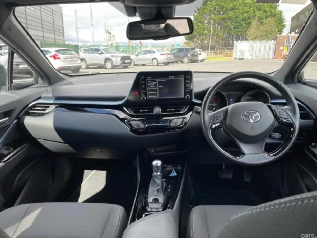 Toyota C-HR SUV, Petrol Hybrid, 2020, Grey