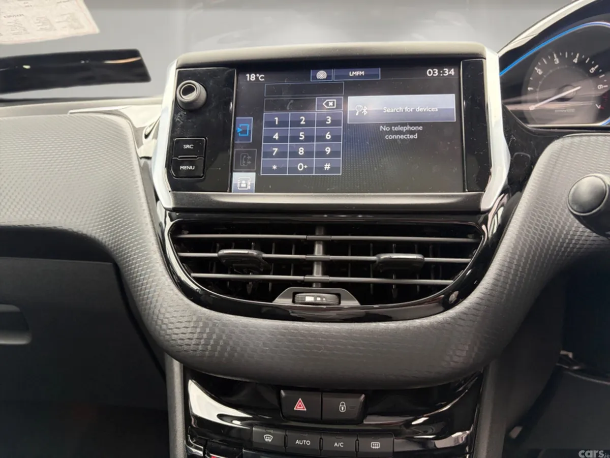 Peugeot 2008 Hatchback, Petrol, 2017, Grey