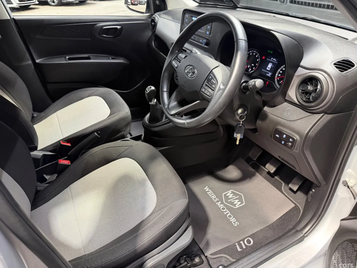 Hyundai i10 Hatchback, Petrol, 2023, Grey