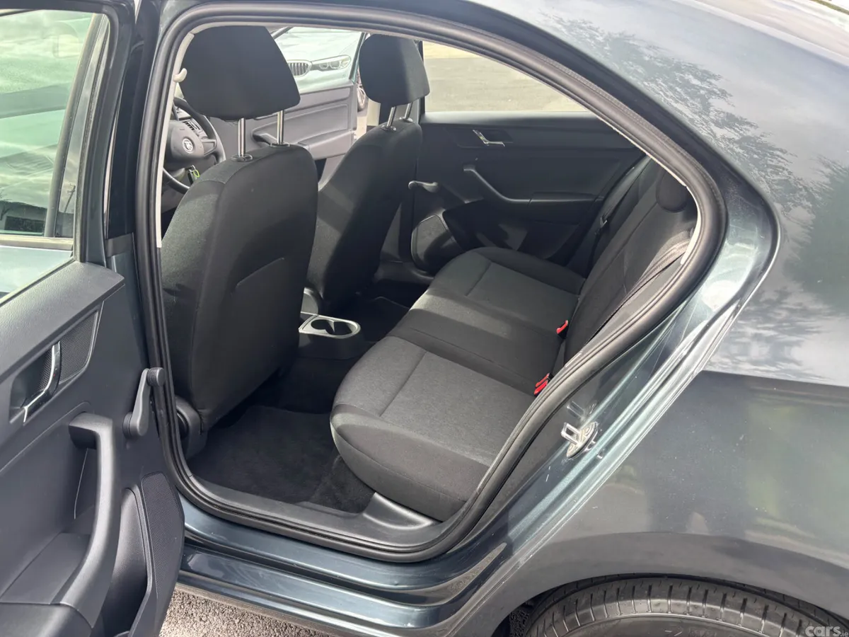 Skoda Rapid Saloon, Diesel, 2017, Grey