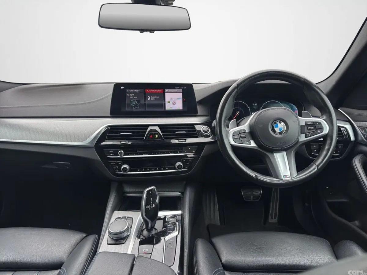 BMW 5-Series Saloon, Petrol Plug-in Hybrid, 2018, White