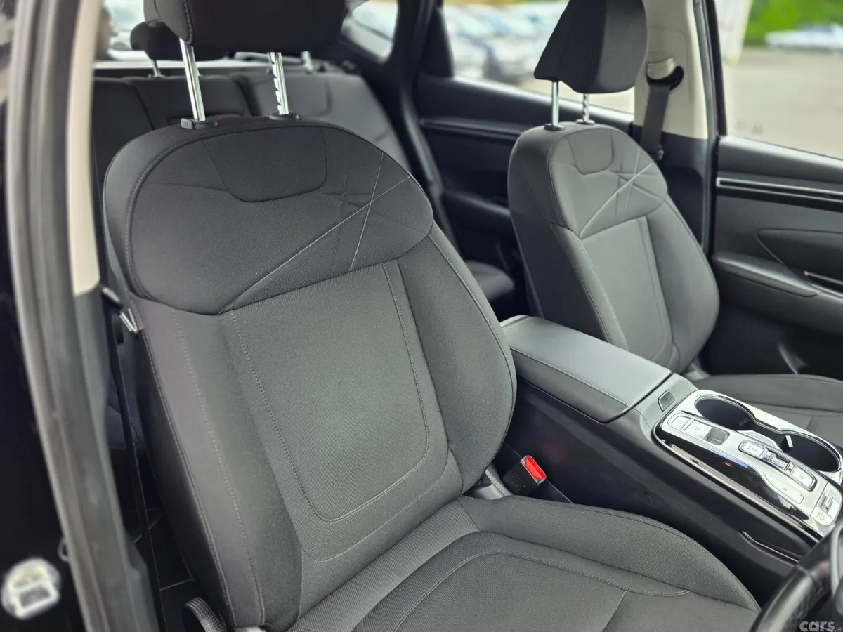Hyundai Tucson SUV, Petrol Plug-in Hybrid, 2022, Black