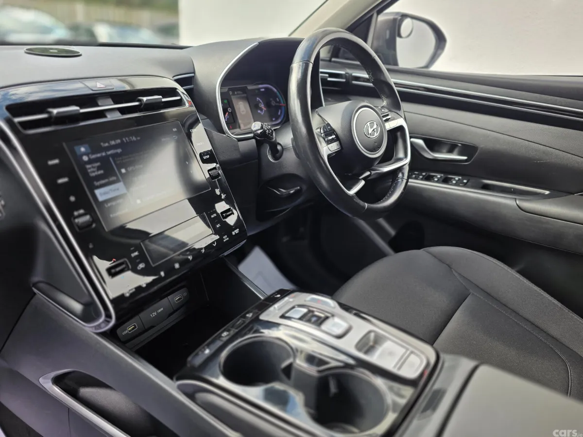 Hyundai Tucson SUV, Petrol Plug-in Hybrid, 2022, Black