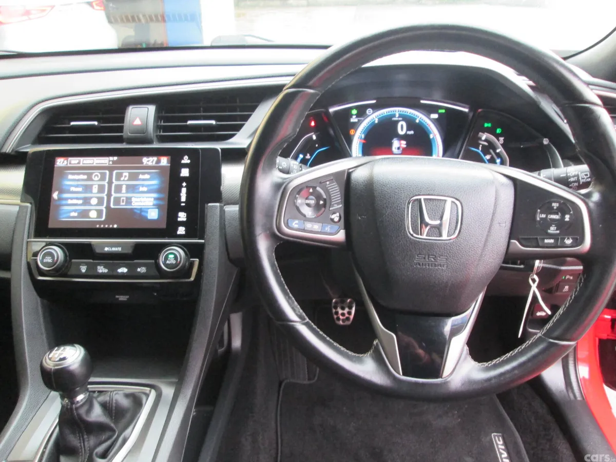 Honda Civic Hatchback, Diesel, 2019, Red