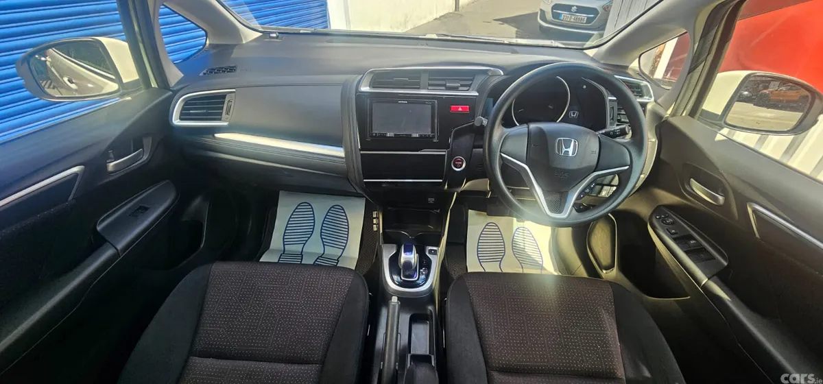 Honda Fit Hatchback, Petrol Hybrid, 2015, White