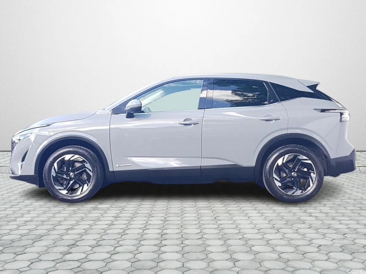Nissan Qashqai MPV, Petrol Hybrid, 2025, Grey