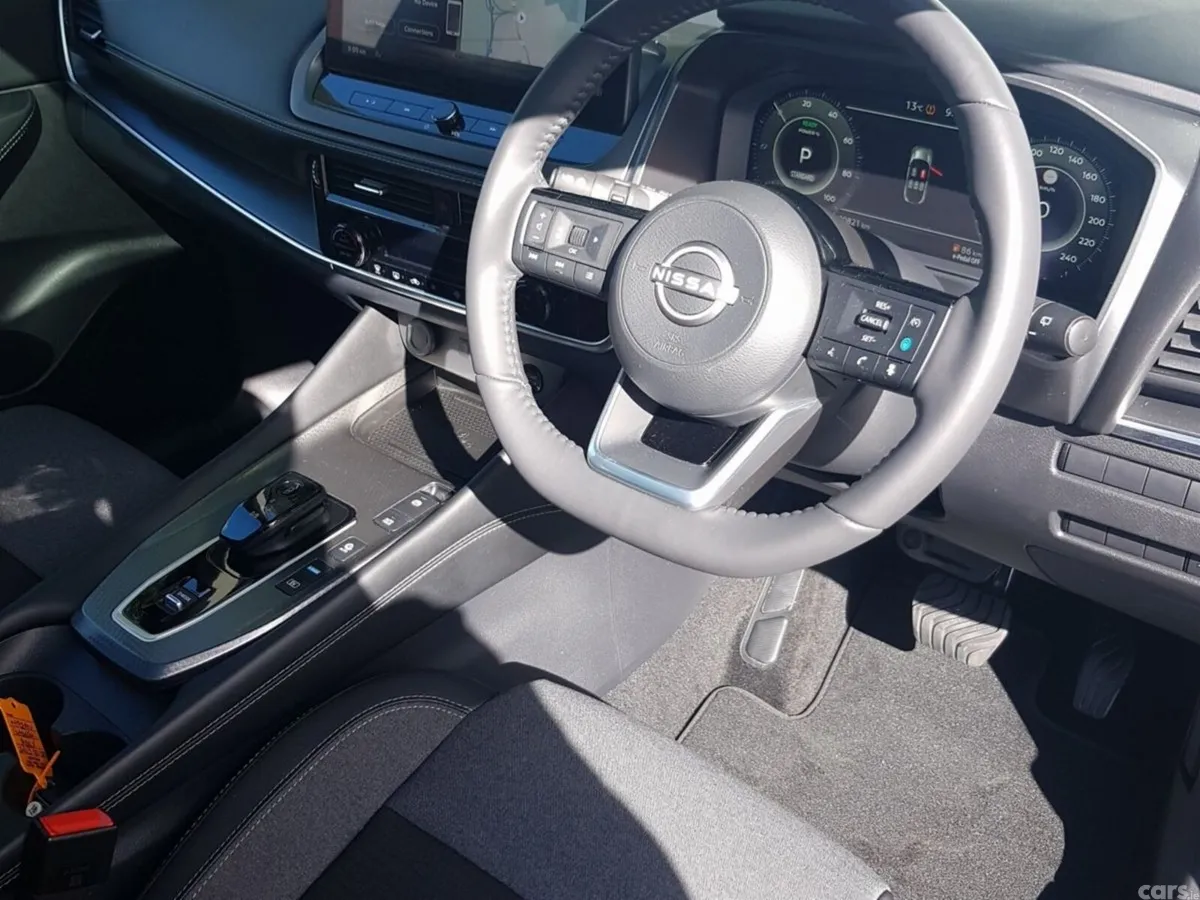 Nissan Qashqai MPV, Petrol Hybrid, 2025, Grey