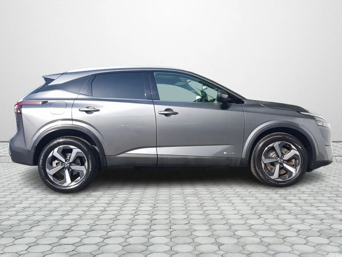 Nissan Qashqai MPV, Petrol Hybrid, 2023, Grey
