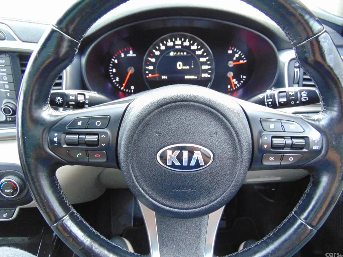 Kia Sorento SUV, Diesel, 2016, Black