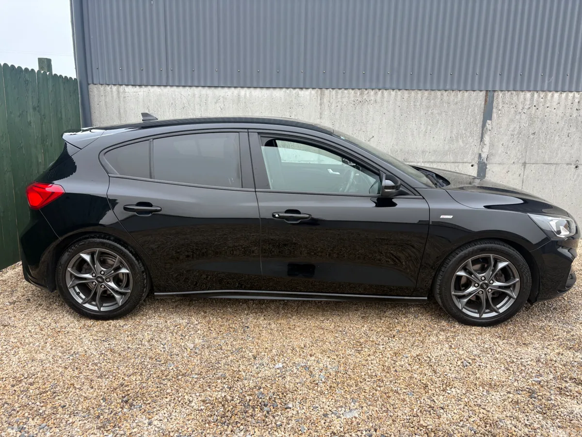 Ford Focus Hatchback, Diesel, 2019, Black