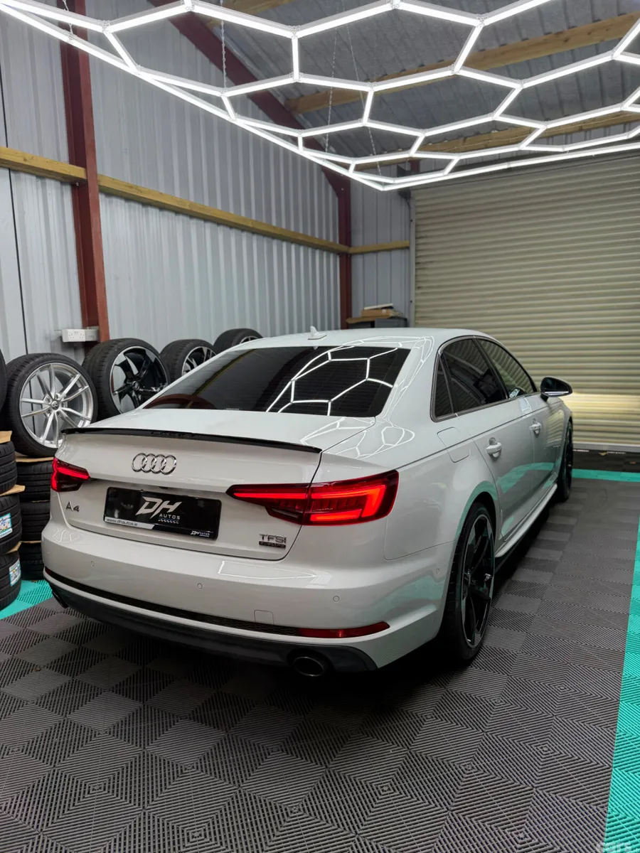 Audi A4 Saloon, Petrol, 2017, White