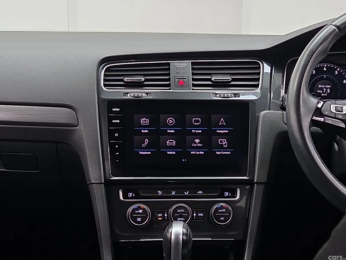 Volkswagen Golf Hatchback, Petrol, 2019, White