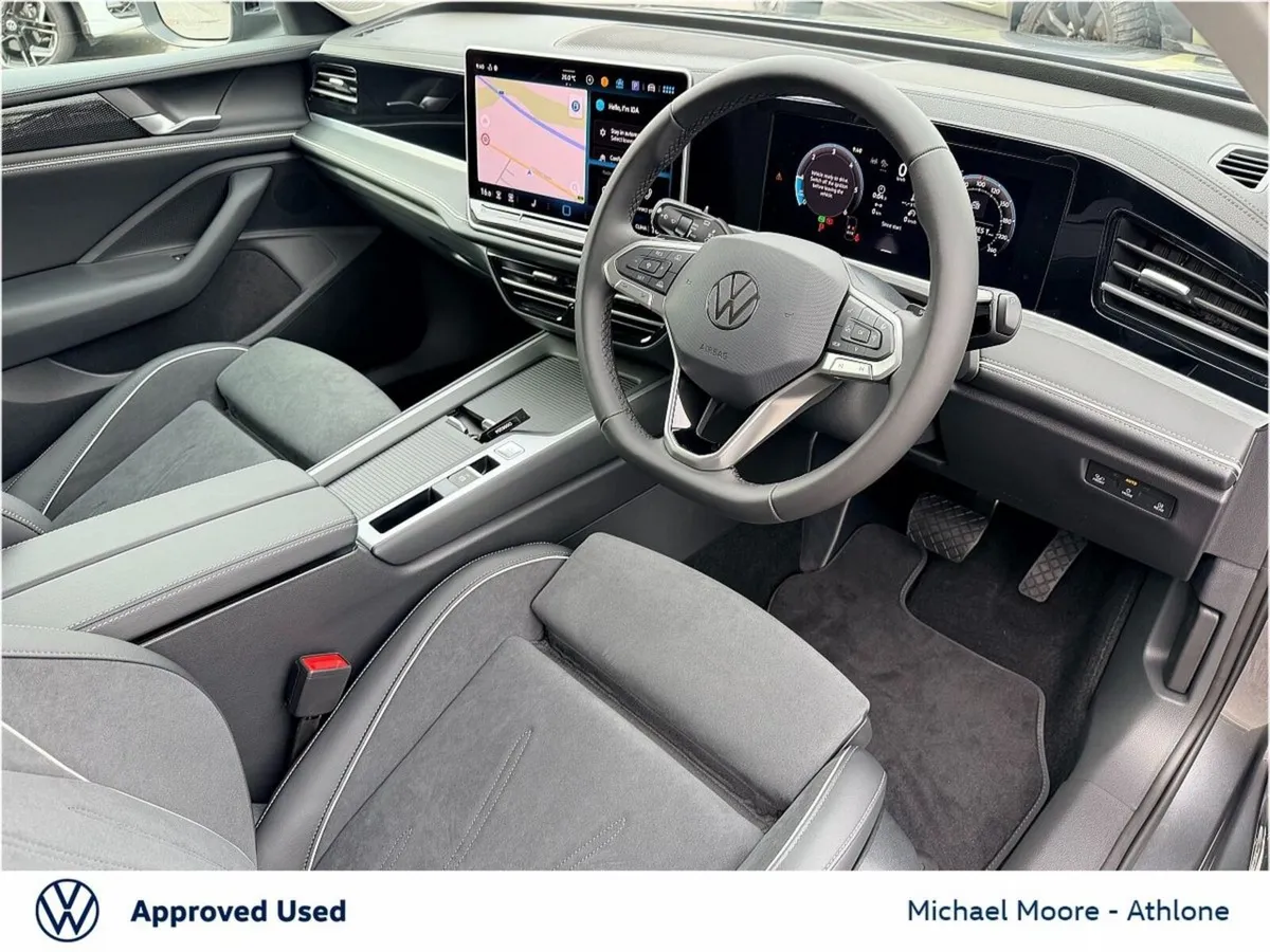 Volkswagen Passat Estate, Diesel, 2026, Grey