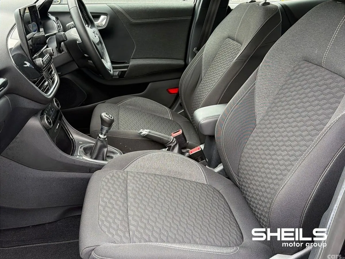 Ford Puma MPV, Petrol Hybrid, 2023, Black