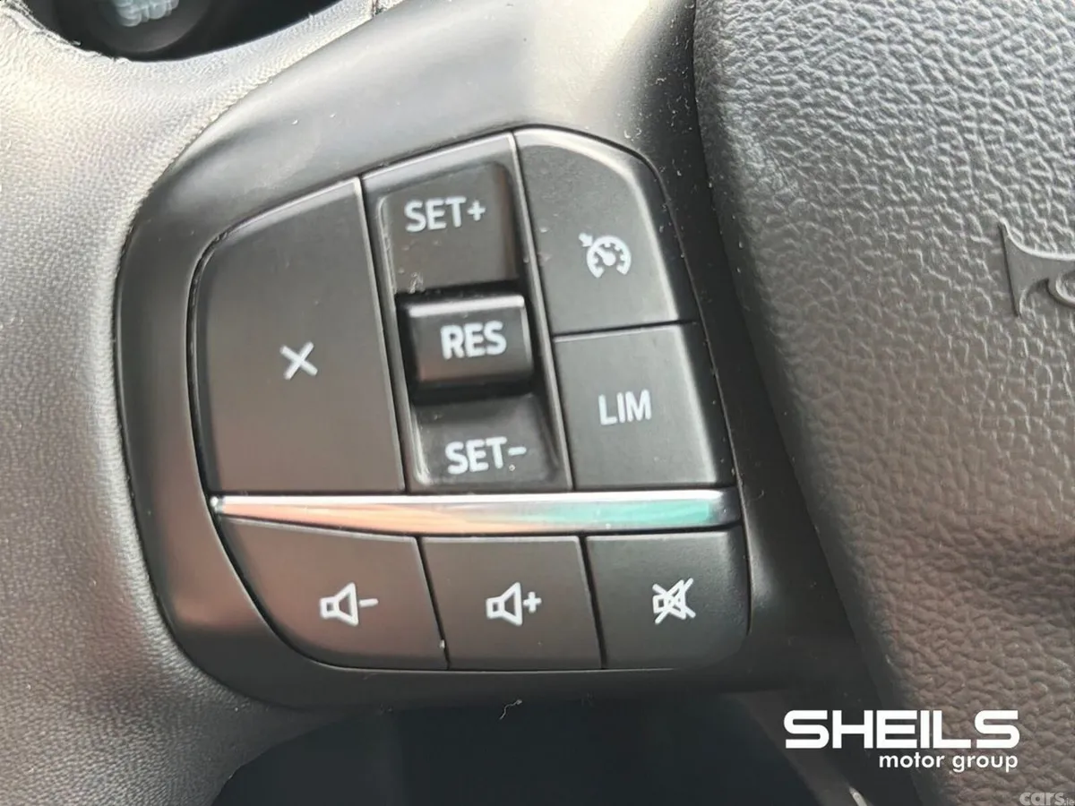 Ford Kuga SUV, Petrol Hybrid, 2022, Grey