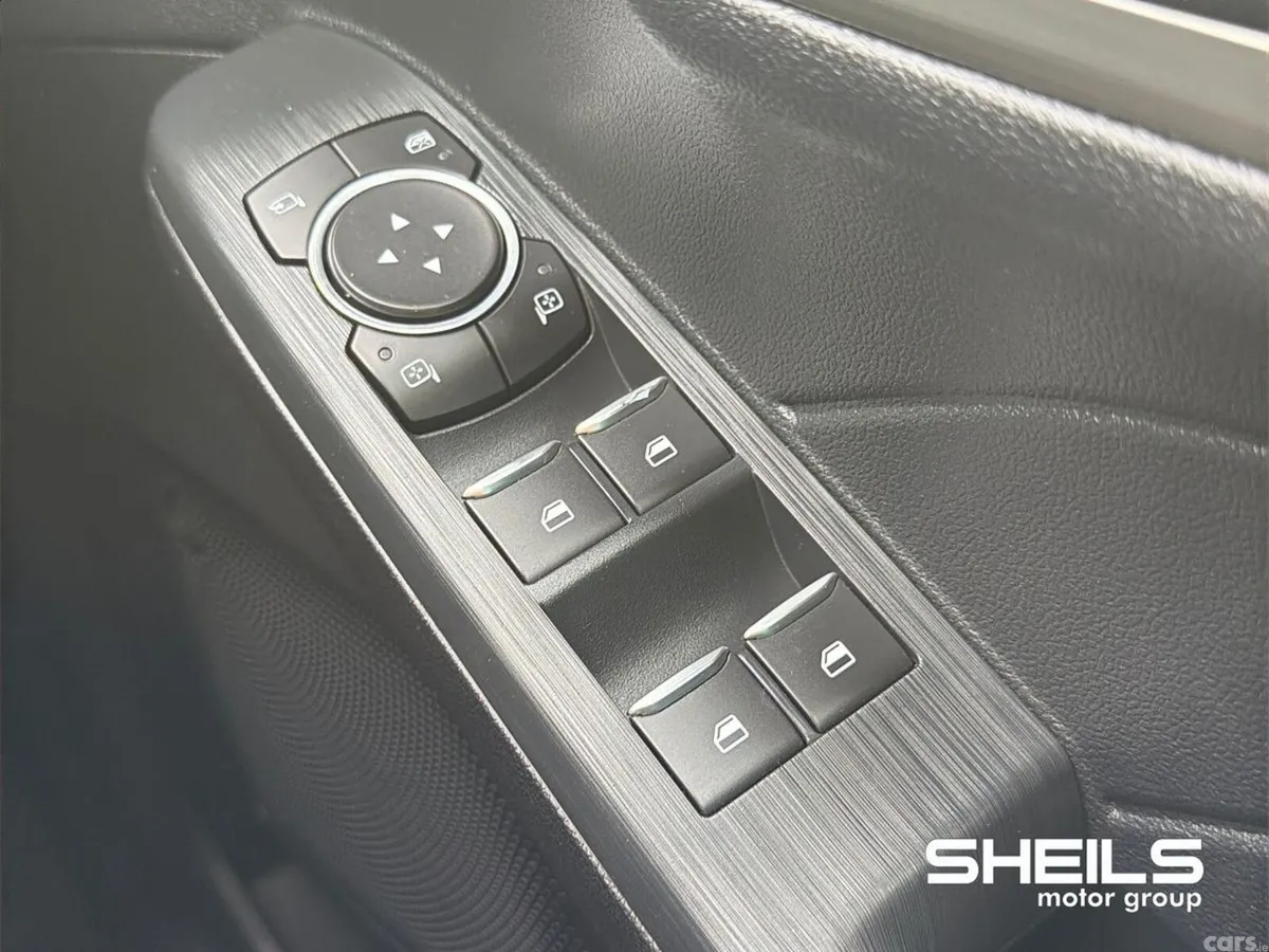 Ford Kuga SUV, Petrol Hybrid, 2022, Grey