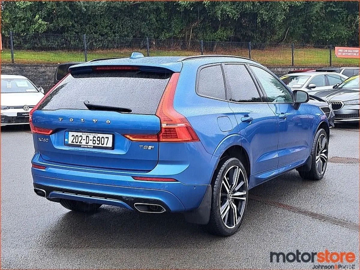 Volvo XC60 SUV, Petrol Plug-in Hybrid, 2020, Blue