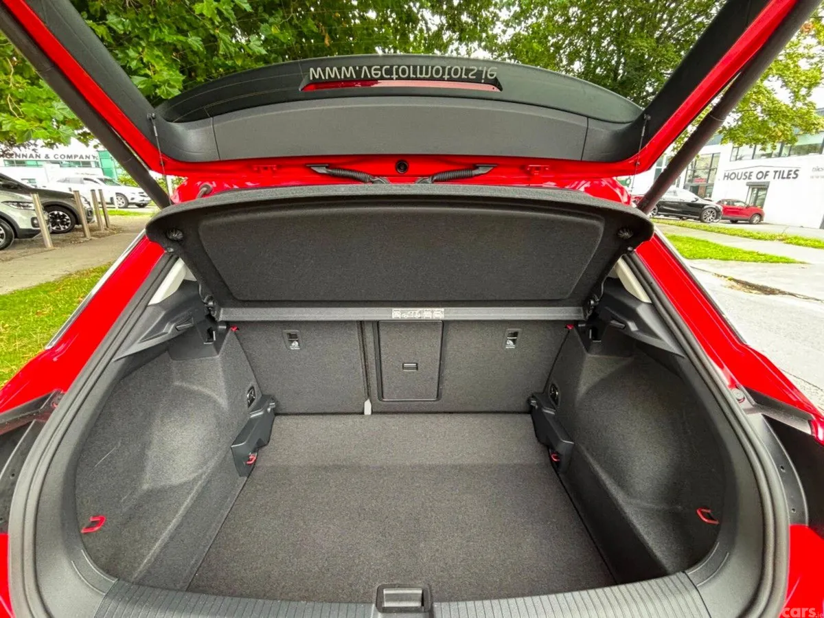 Volkswagen T-Roc SUV, Diesel, 2021, Red
