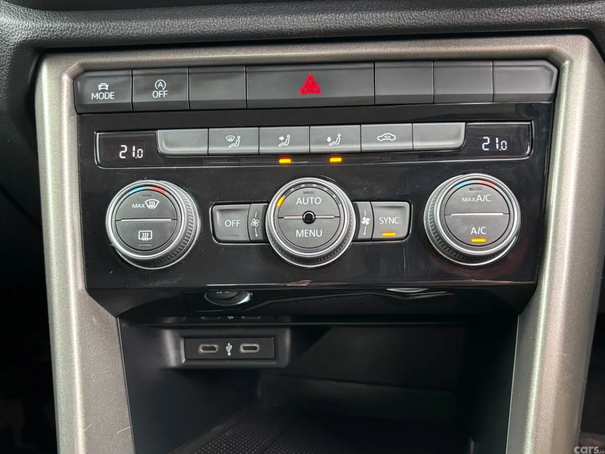 Volkswagen T-Roc SUV, Diesel, 2021, Red